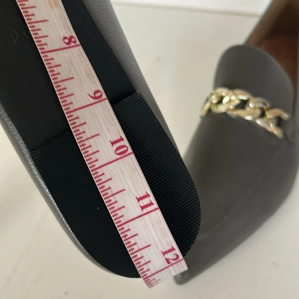 Women's Linea Paolo Mabel-L
Pointed Toe Loafer w/Goldtone Links Stone - Picture 8 of 16